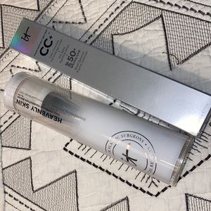 it Cosmetics Supersize CC+ 50 SPF - Your Skin But Better & Foundation Brush